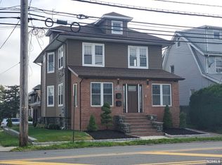 369 Edgewater Rd, Cliffside Park, NJ 07010