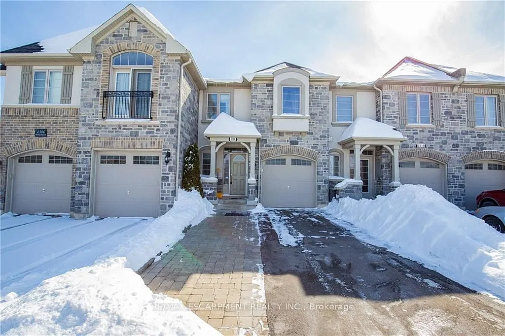 3 bed, $3,600 — Photo 1