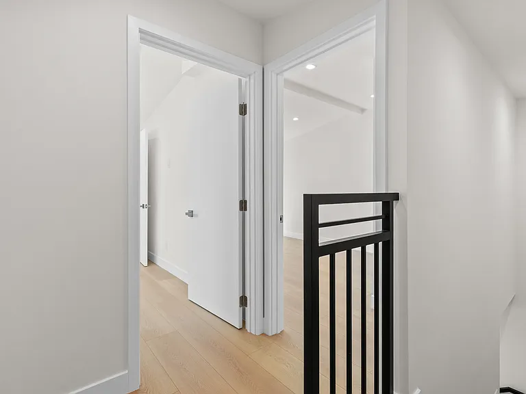 1133 N Maryland Ave #B — Photo 12
