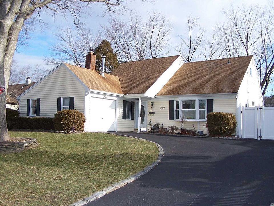 1st image of 219 Avondale Dr
