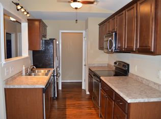 909 Big Creek Ct, High Point, NC 27265