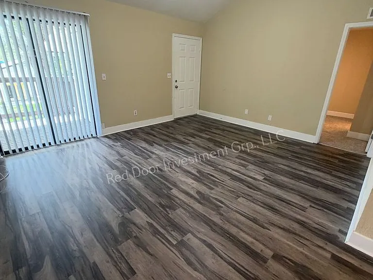 Walden Landing Apartments — Photo 28