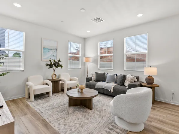 4397 Cadence Way, Oceanside, CA 92057