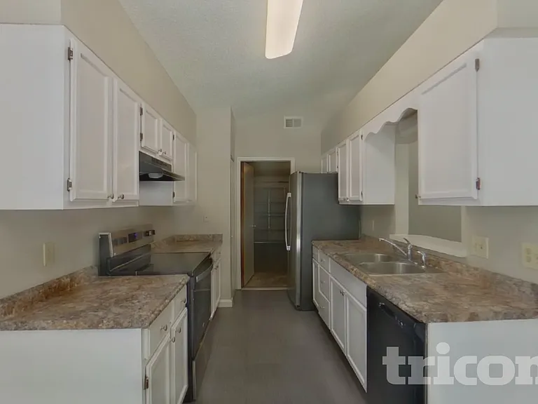 2346 Blossom Ridge Dr N — Photo 5