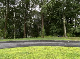 22 Hunting Ridge Rd, Brookfield, CT 06804