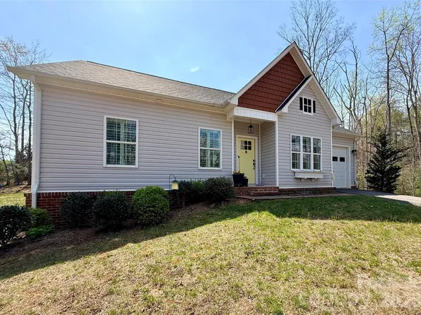 3620 Lake Dr, Morganton, NC 28655