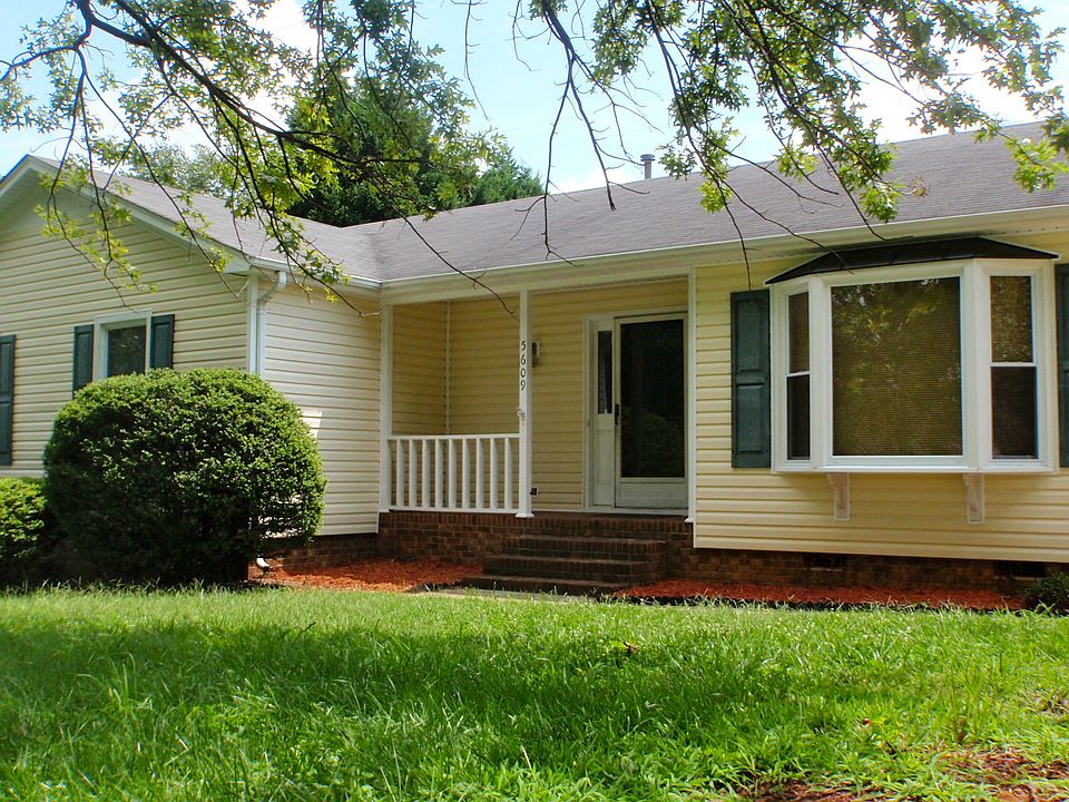 3bd/2ba on Wildberry Drive
