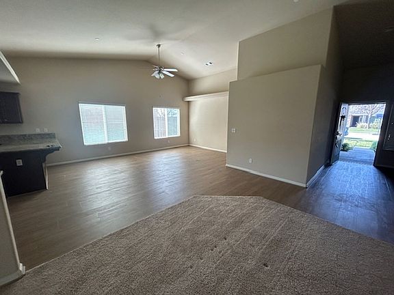 4th image of 3054 S Foster Ct