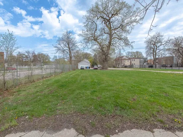(undisclosed Address), Chicago, IL 60621