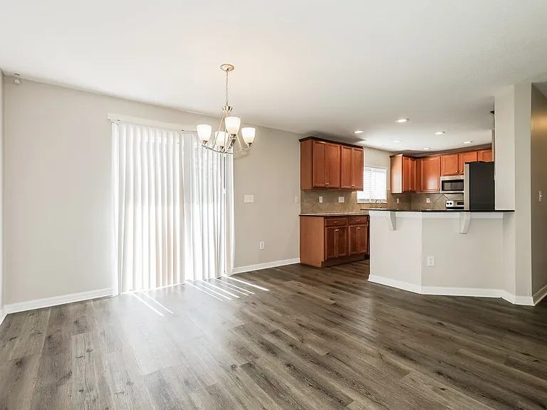 9540 Simeon Dr — Photo 6