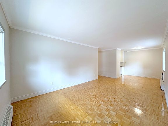 3rd image of 135 Allan St #109