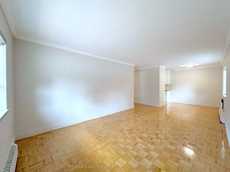 135 Allan St #109 — Photo 3
