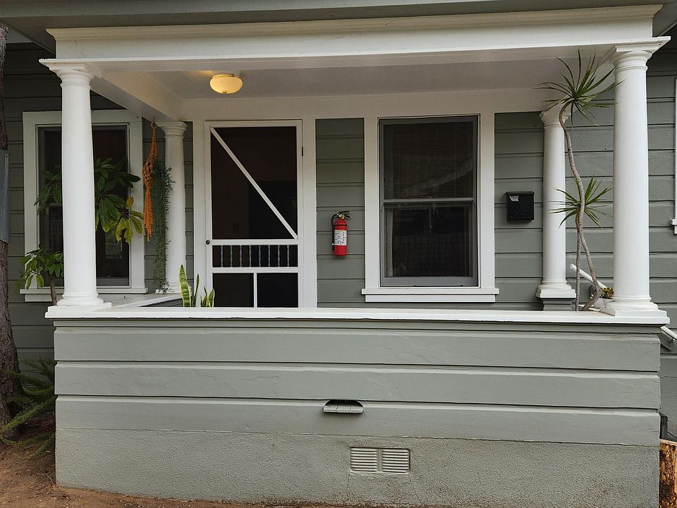 1st image of 1420 De La Vina St #B