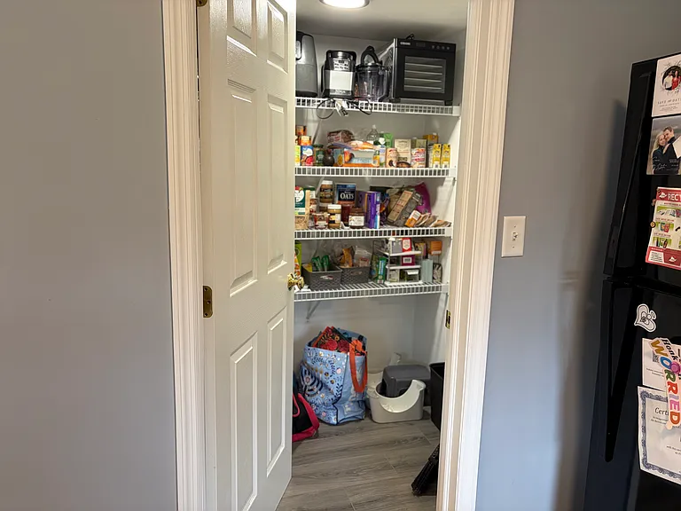158 Birchtree Ct — Photo 9