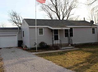 908 E 8th St, Fowler, IN 47944