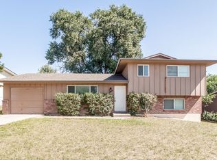 7220 Poteae Dr, Colorado Springs, CO 80915
