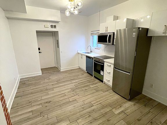 2nd image of 293 Euclid Ave #202