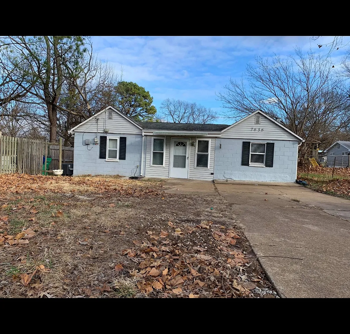 3 bed, 830 sqft, $1,600 — Photo 1
