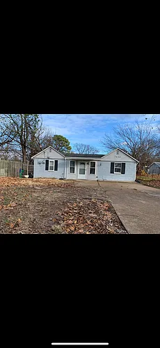 7636 Elton St Photo 1