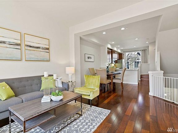 2nd image of 1423 Huckleberry Cir