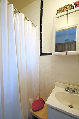 Rented by Bold New York | media 15