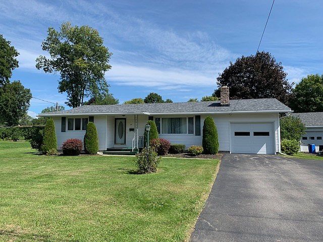 37 Clarkson Ave Massena Ny 13662 Zillow
