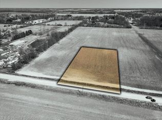 20 Holmes Rd, Allenton, MI 48002