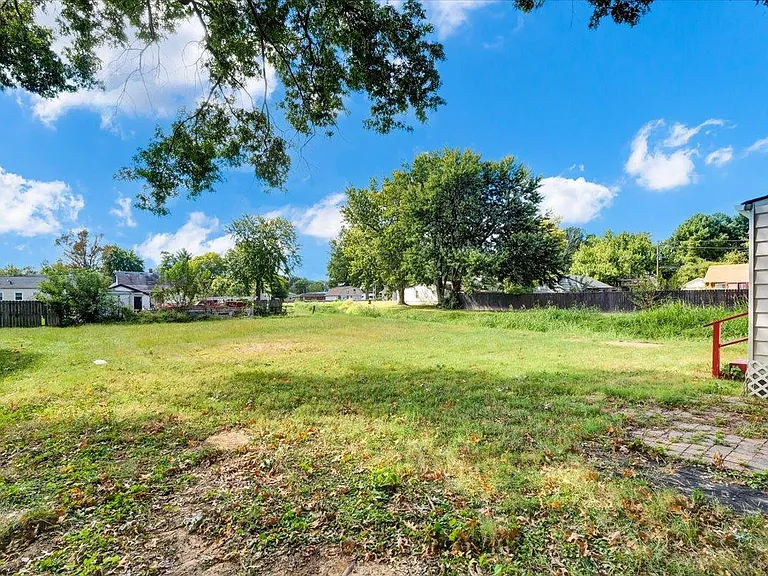 3328 Farnsley Rd — Photo 25