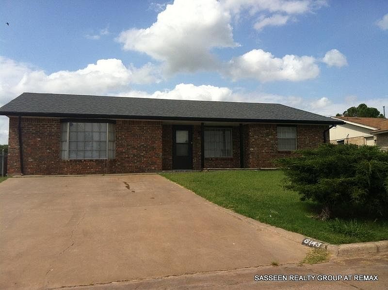1st image of 6143 SW Park Pl