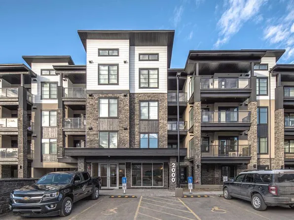 2117 E 81st St SW #2217, Calgary, AB T3H 6H5