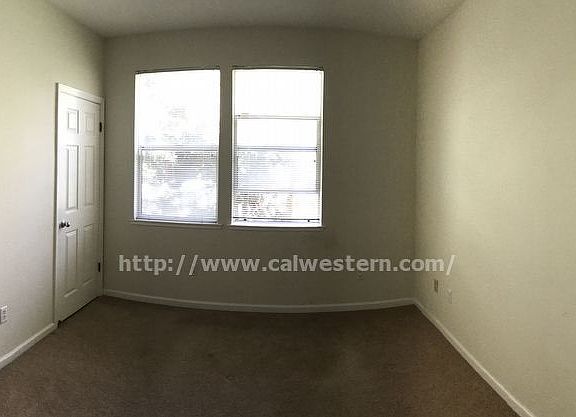 5th image of 905 Sunrose Ter APT 105