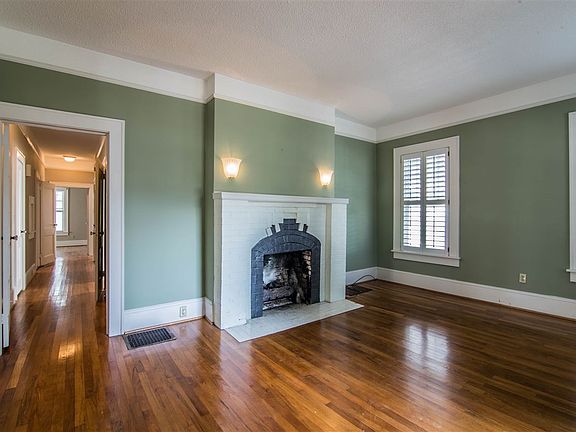 5th image of 554 Palmetto St