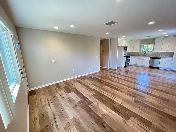 3rd image of 7915 Farralone Ave