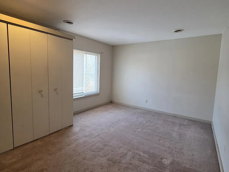 10631 Country Club Rd #6 — Photo 4