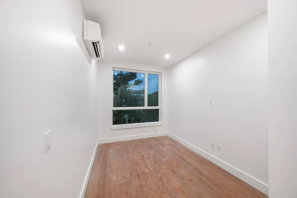 Rented by Skyhigh Realty NYC LLC | media 5