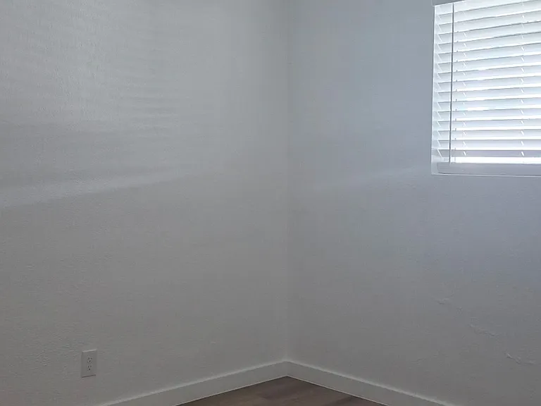 3634 E Monte Vista Rd #7 — Photo 6
