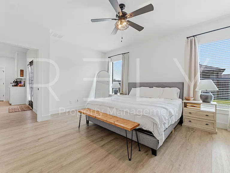129 Seattle Slew Dr — Photo 33
