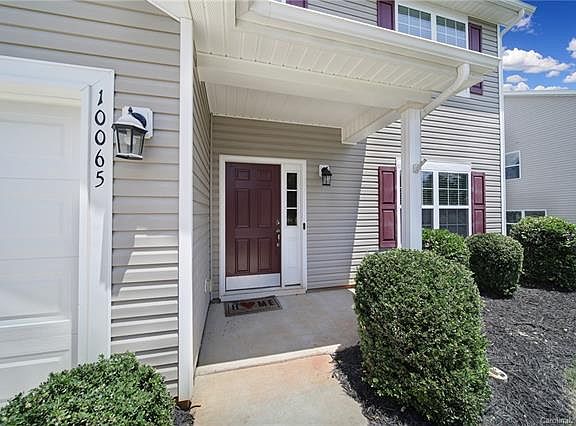 2nd image of 10065 Highland Creek Cir