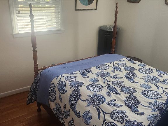 5th image of 317 Taylor Dr