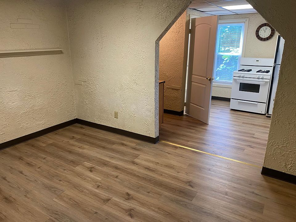 1st image of 607 Washington St #1