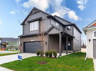 27571 Maryjane Ln E, Chesterfield, MI 48047