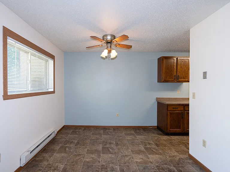 Fargo, ND Pacific South Apartments | 21A | Dining