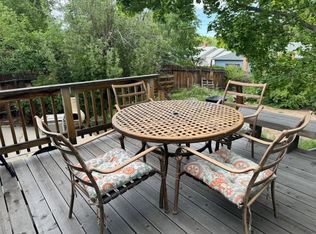 220 Bartlett St, Reno, NV 89512