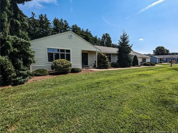 7 Petticoat Lane, East Windsor, CT 06016