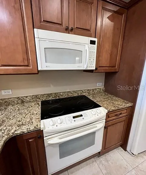 7710 Lake Vista Ct #303 — Photo 7