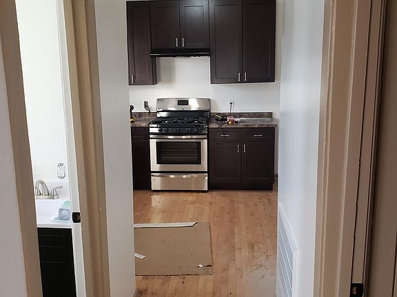 3rd image of 1300 N Lorel Ave #2