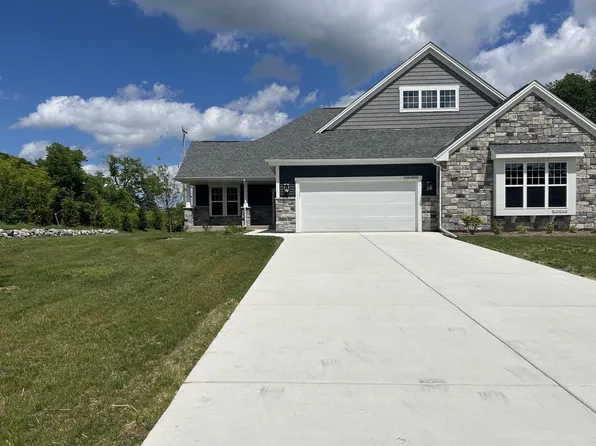 W174S7636 Park CIRCLE #1, Muskego, WI 53150