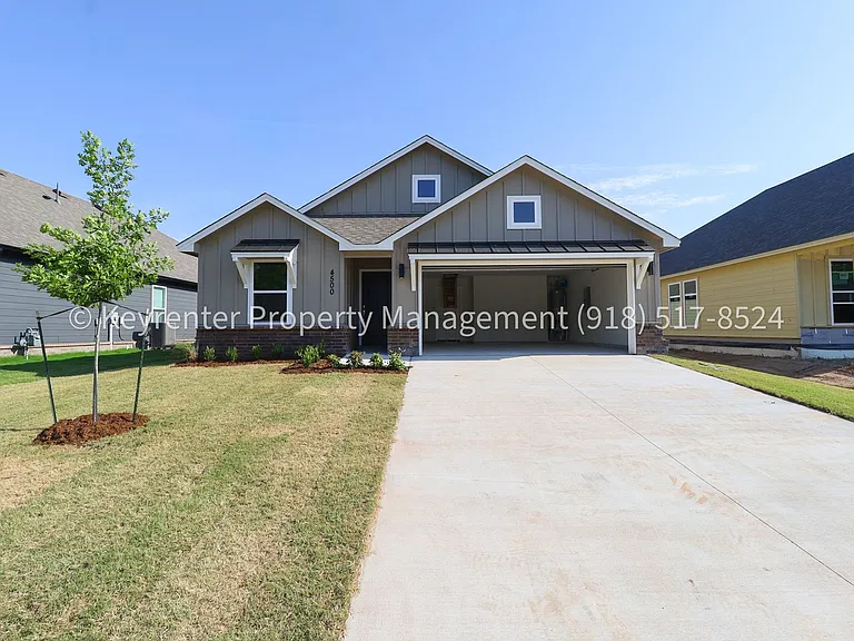 4500 W Winston St — Photo 3