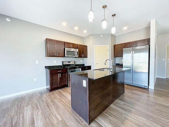 Coulee Ridge Apartments 2 Bedroom Kitchen