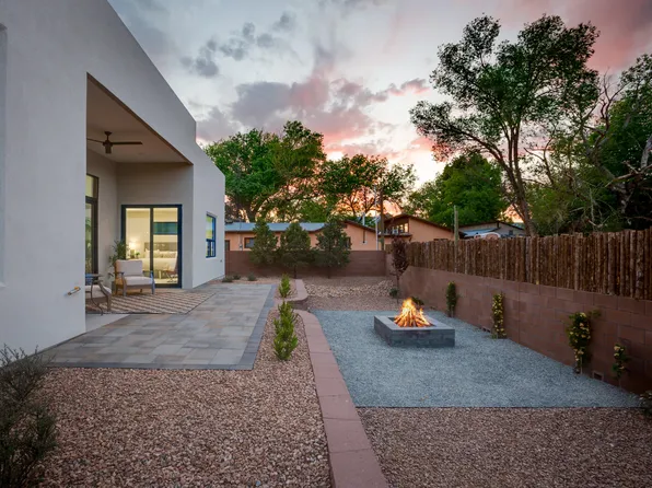 2213 Matthew Ave, Albuquerque, NM 87104